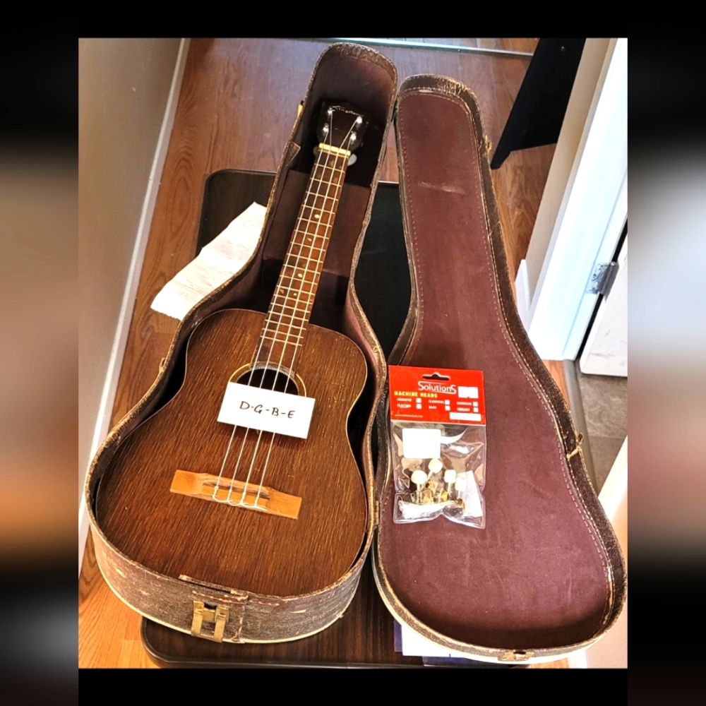 Kingstone  Vintage Brown Ukulele with Case. 1960,'s. New Strings And Cleaning.